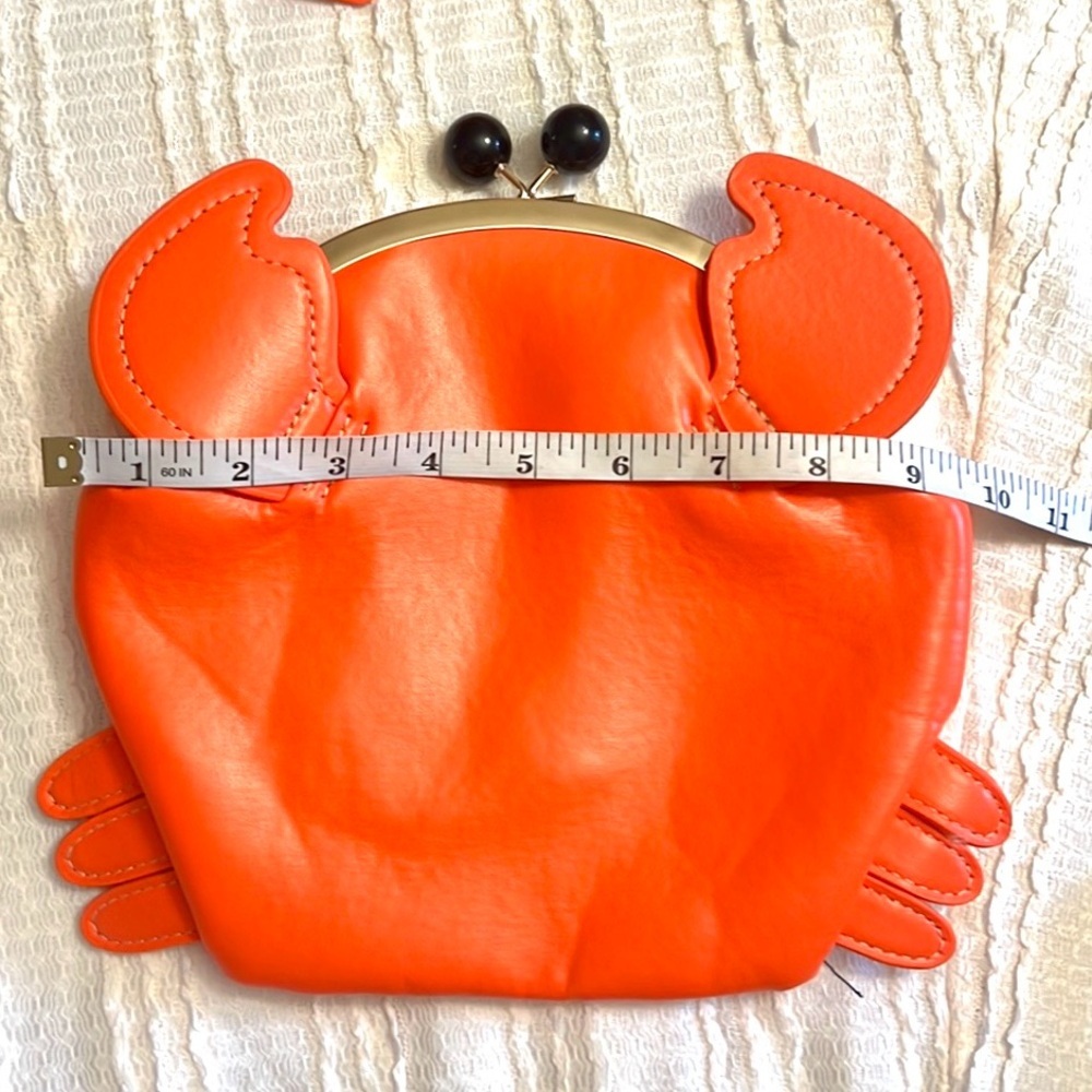 NEW,Mrs. Crabs,Novelty Crab-Shaped Vibrant Orange Bag, NEW, Comes W/Strap🦀 - Picture 7 of 10